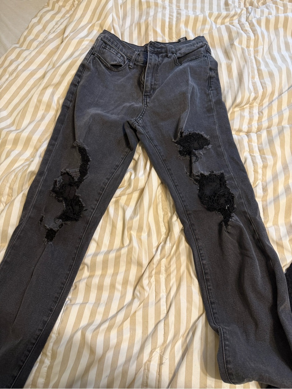 Fashion Nova Washed Black Ripped Straight-Leg Jeans